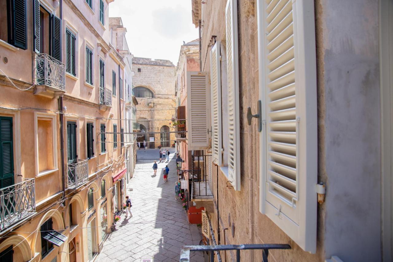 Honore De Balzac Alghero Luaran gambar