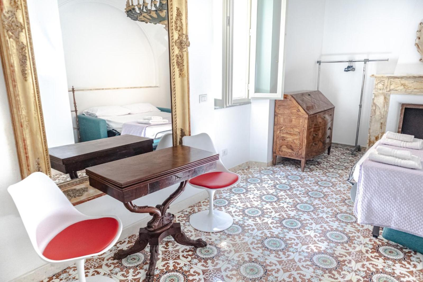 Honore De Balzac Alghero Luaran gambar